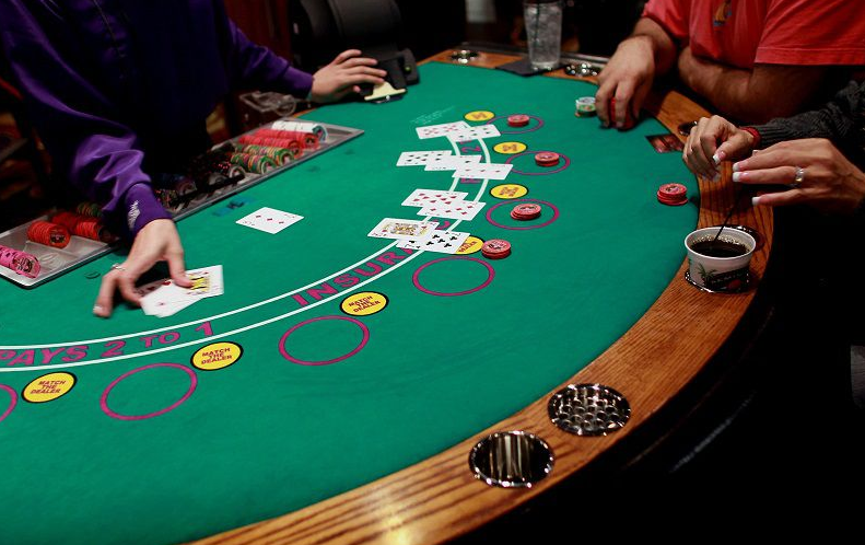 Những quy tắc cơ bản trong cách chơi blackjack